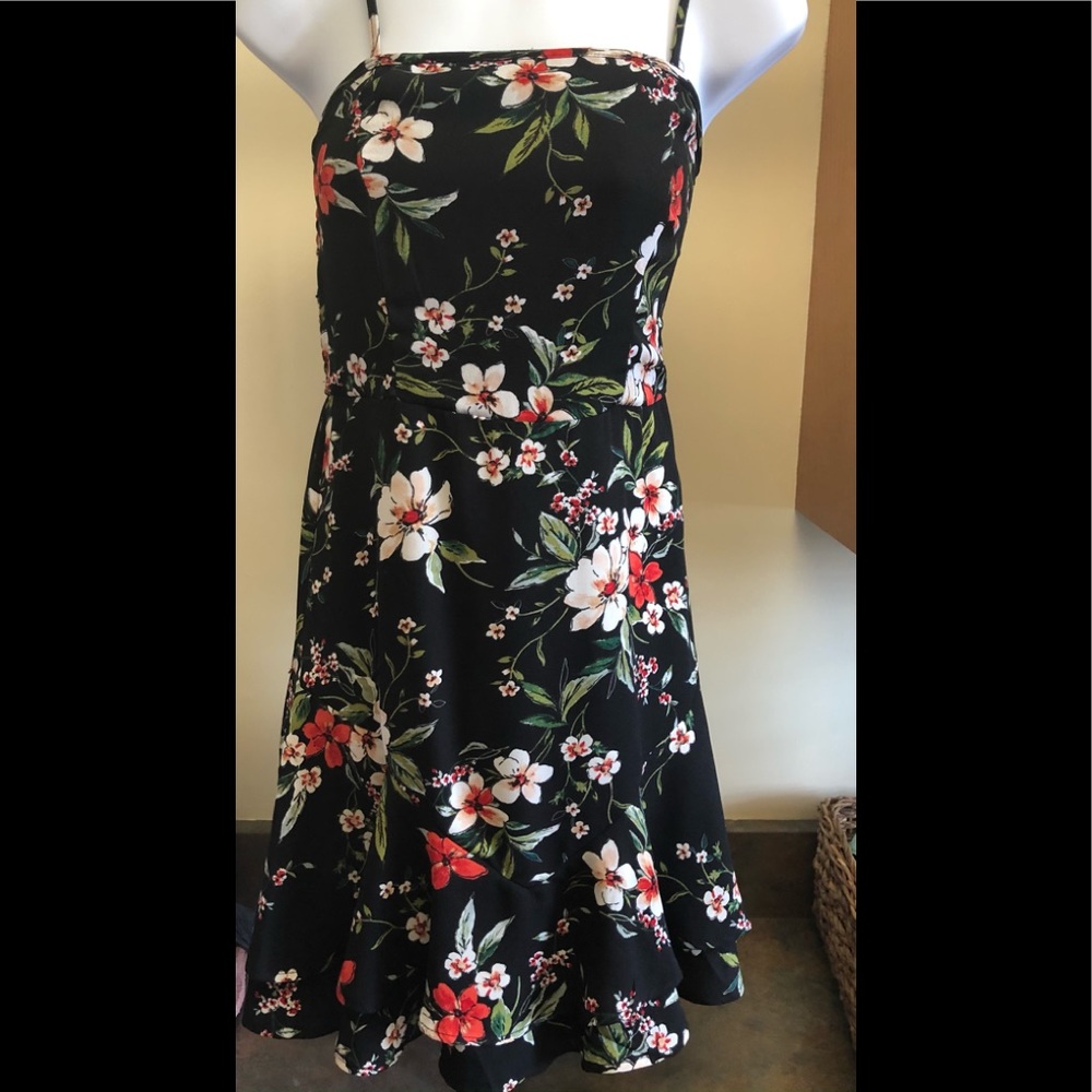 Pretty floral dress with adjustable straps